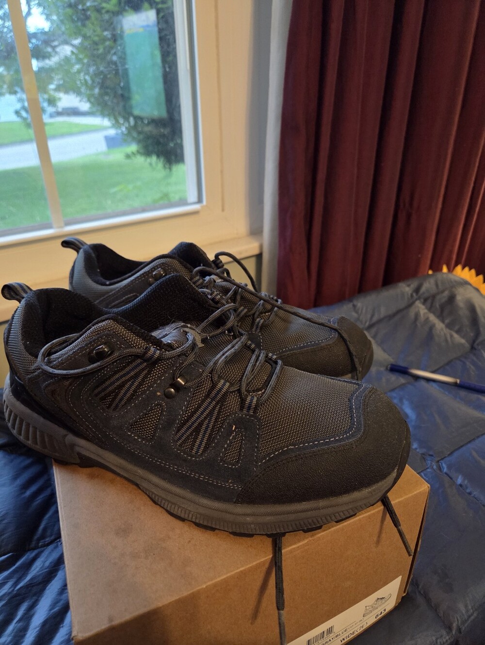 OrthoFeet Sorrento Shoes With Box-- Gray/blue-- Men Size 10.5 Wide. Discontinued